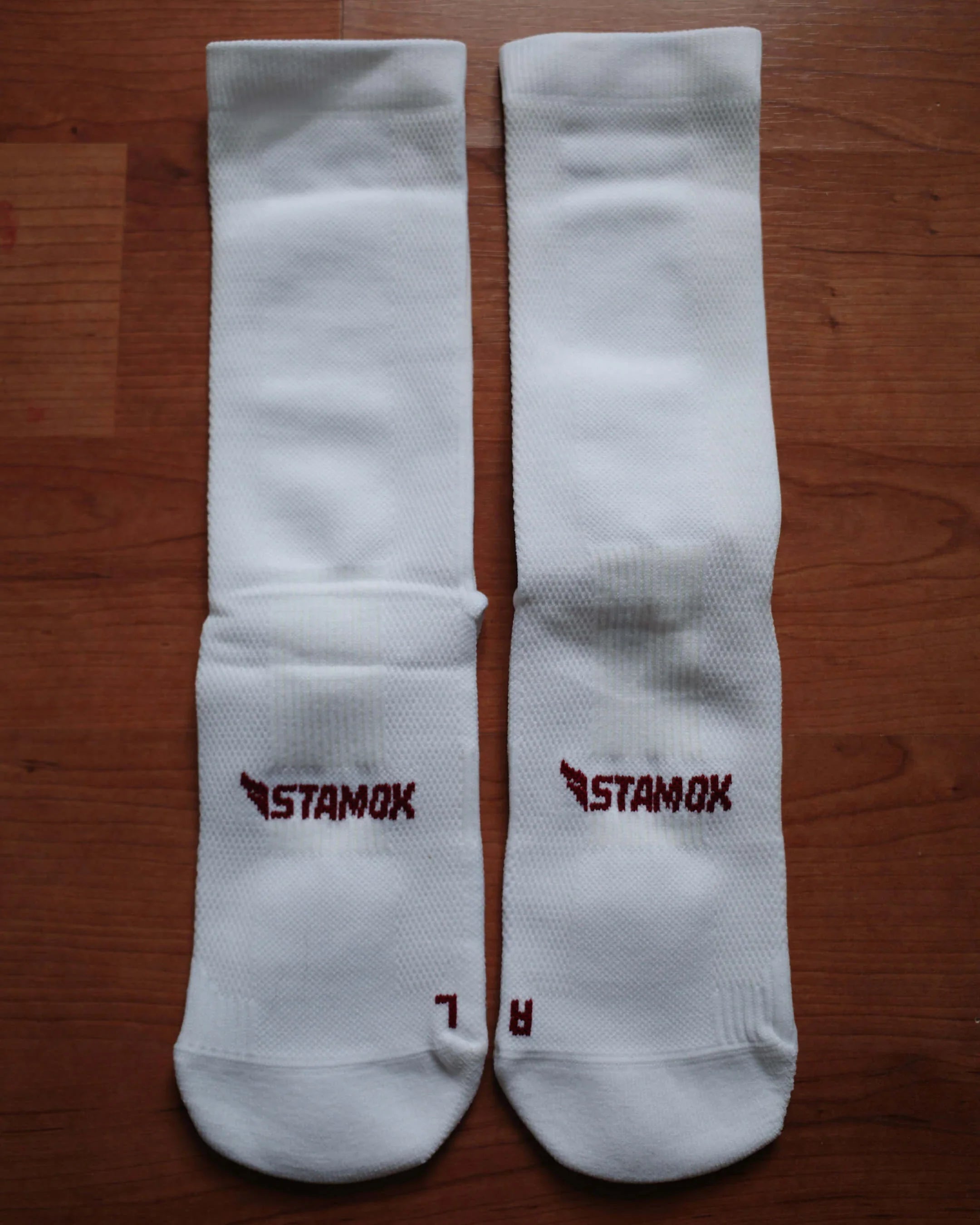 White Stamox compression socks for beetroot sport nutrition VO2 max performance.